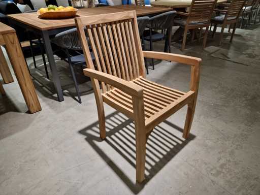 2 x chaises empilables en teck Kotak Natural avec dossier haut