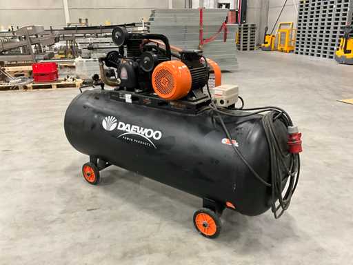 Compresseur à vis Daewoo DAAX500L 2022
