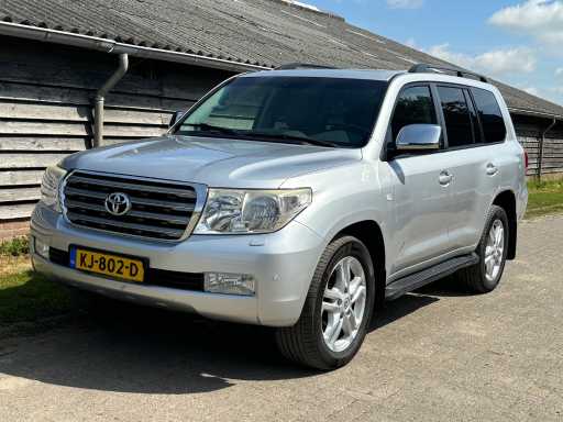 Toyota - Land Cruiser V8 - 4.5 D-4D V8 Exec. 7p. - Car - 2012
