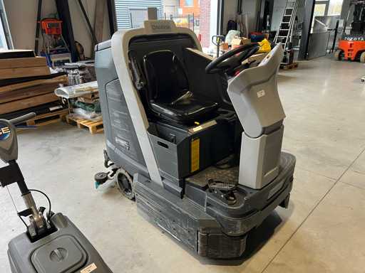 Nilfisk – suszarka do szorowania – środek do czyszczenia podłóg