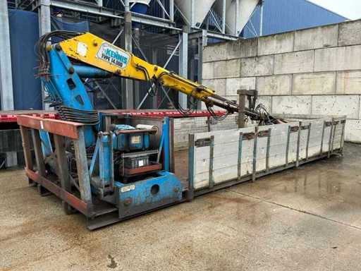 Loading platform with Kennis 14,000 loading crane