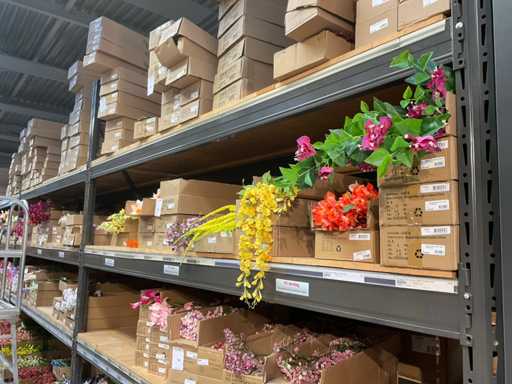 Lot de fleurs artificielles