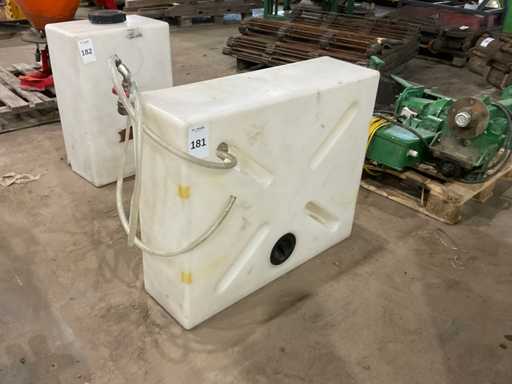 Serbatoio di plastica per liquidi