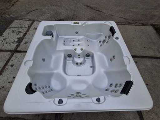 Jacuzzi per 6 persone e spa all'aperto dei Mari del Sud
