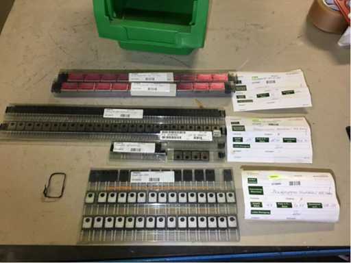 Lots of Diodes / Transistors / Transducers (PL/D/44)