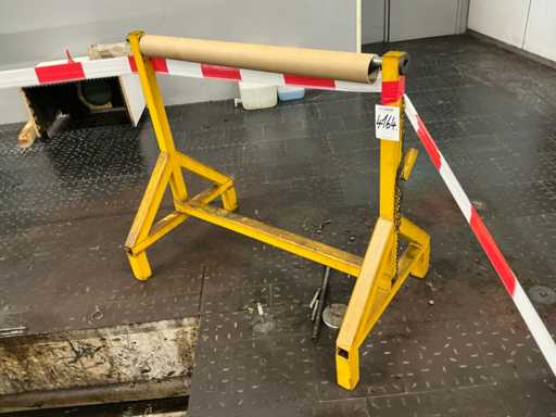 Solid roll-off block