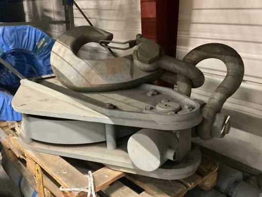 Disc hook
