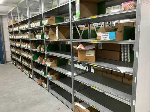 Lotto di prodotti per unghie