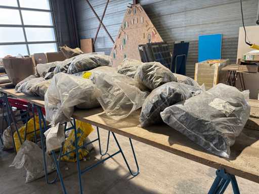 Ró?ne materia?y budowlane