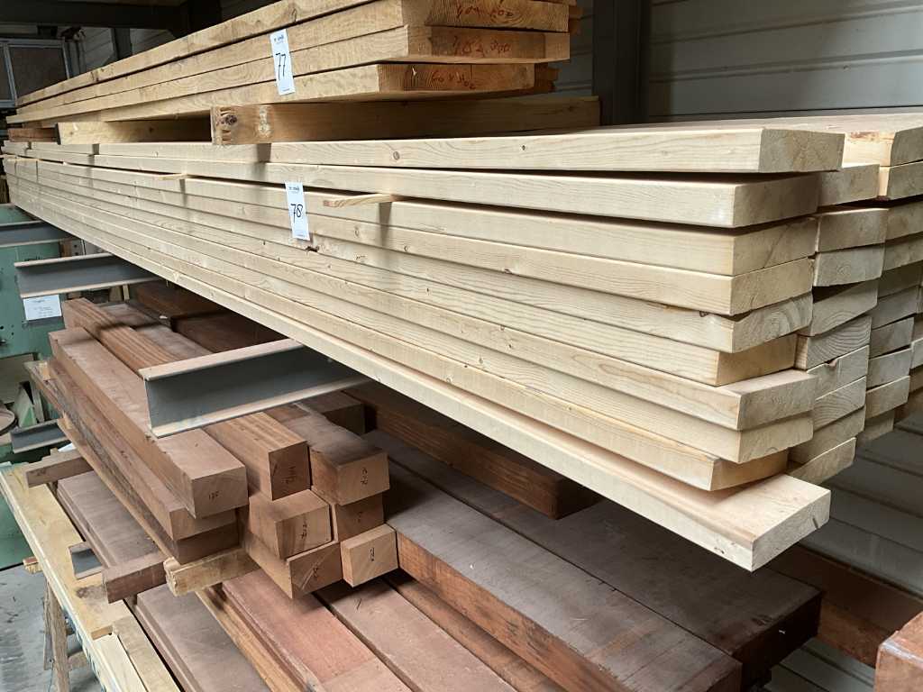 Batch of spruce beams (approx. 55x)