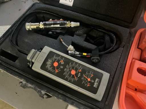 UCC System 20 Hydraulic Pressure Measuring Tool