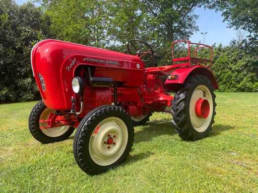 1958 Porsche Diesel Junior 108 Oldtimer-Traktor