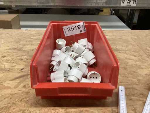 220V Steckeradapter Italien, Frankreich, auf Schoko circa 15 Stück in Kunststoff