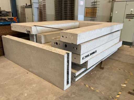 Élément préfabriqué en béton 2,9x3,36x1,22 m (empilés) d’épaisseur 24 cm (11x)