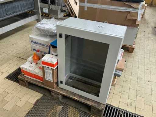 Stock of accessories, spare parts and warehouse stocks