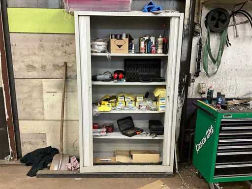 File cabinet (2x)