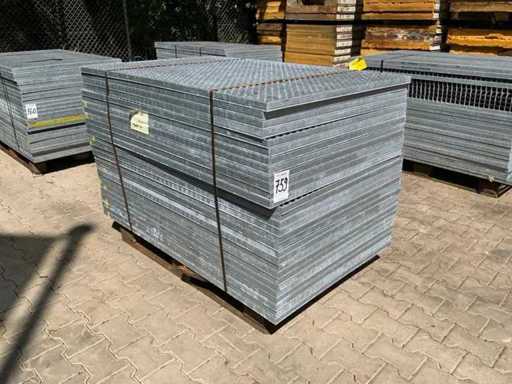 Podłoga z siatki stalowej 1400x880x30mm (29x)