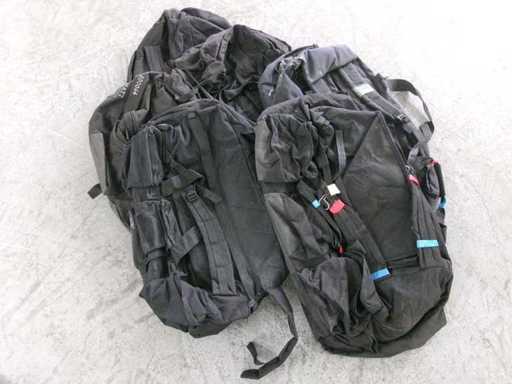 Mélange de sac de la Police Task Force, partiellement défectueux, dans une boîte en bois (G1) (12x)