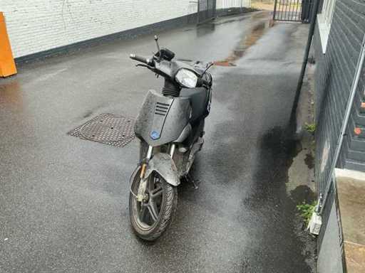 FD Motors Nipponja F3 E-scooter