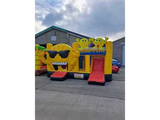 Multiplay - emoji - Bouncy castle