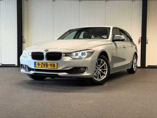 BMW - Serie 3 Touring - 320i Executive 2015 9-ZVB-98 iaw