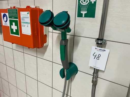 Emergency eye shower