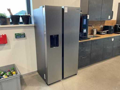 Samsung RS68A8830S9 Refrigerator