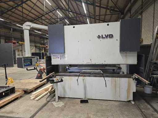 LVD - 1997 - PPEB 135/30 MNC 95C - CNC press brake