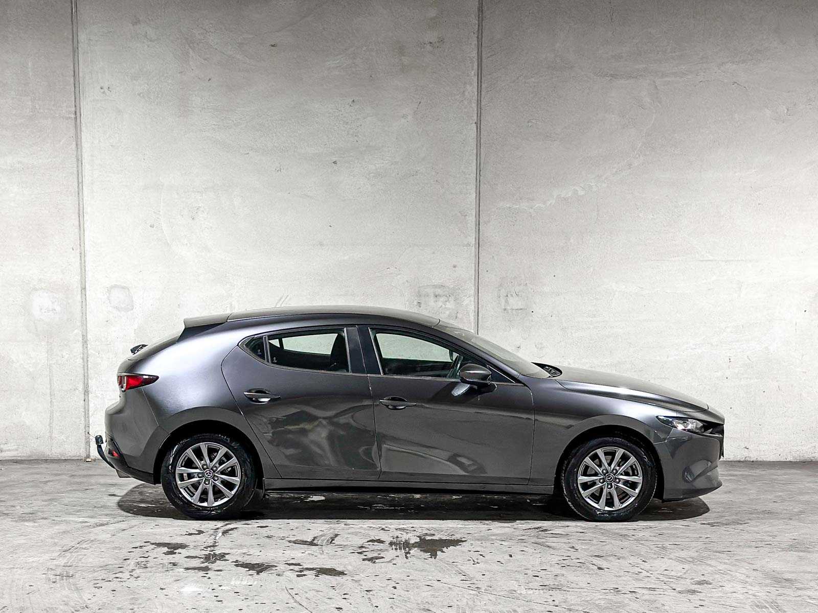 Mazda 3 2.0 e-SkyActiv-X 186 PS 2022 (Ursprünglicher NL+1. Besitzer), P-184-HB