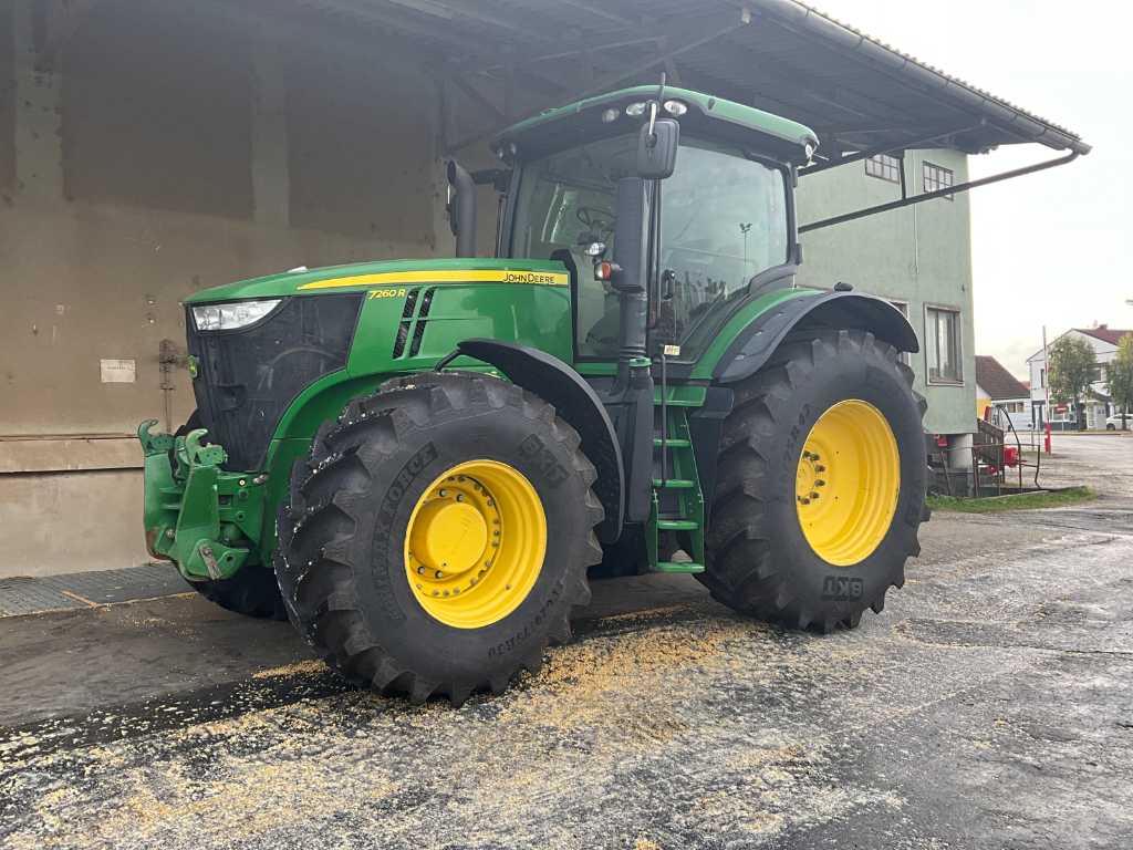 2012 John Deere 7260 R Four-Wheel Drive Farm Tractor