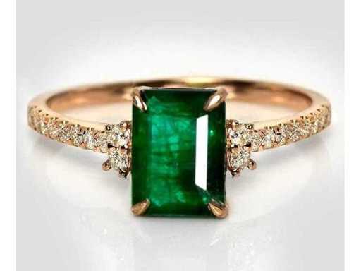 Inel de lux natural Zambia Intense Green Emerald 2,80 carate