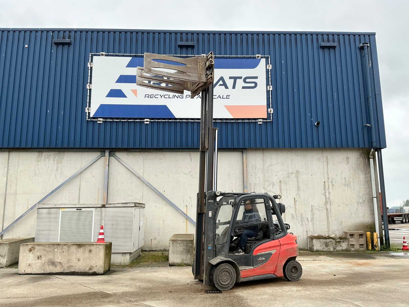 2022 Linde H35T-01