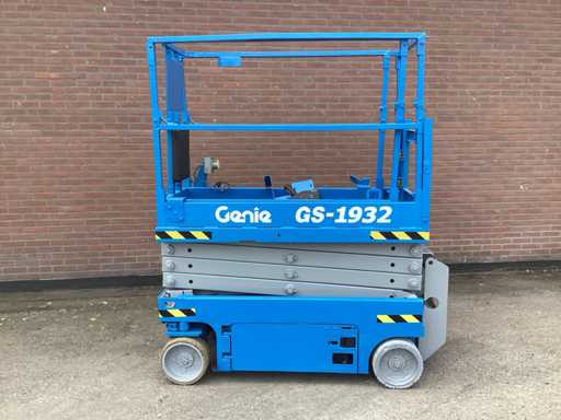 2011 Platforma koszowa GENIE GS-1932