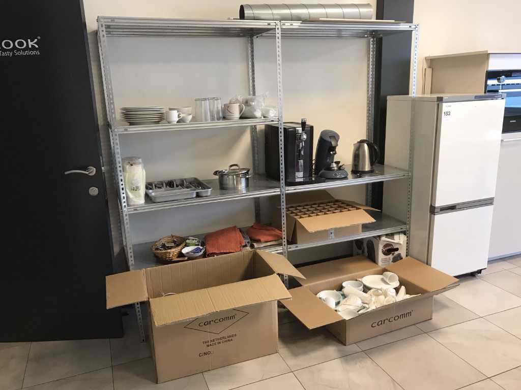 Inventario combinato compatto di frigo-congelatore e mensa Philips