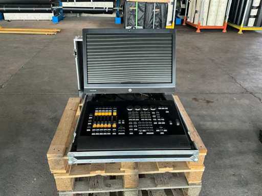 MA Lightning pe mixerul luminilor Command Wing