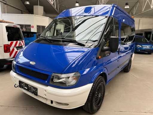  Ford Transit 8+1 Minibus 2004 155,000 km