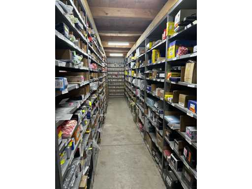 160 new spare parts for various older Fiat models