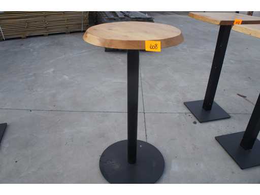 1x Mas? rotund? de discu?ii