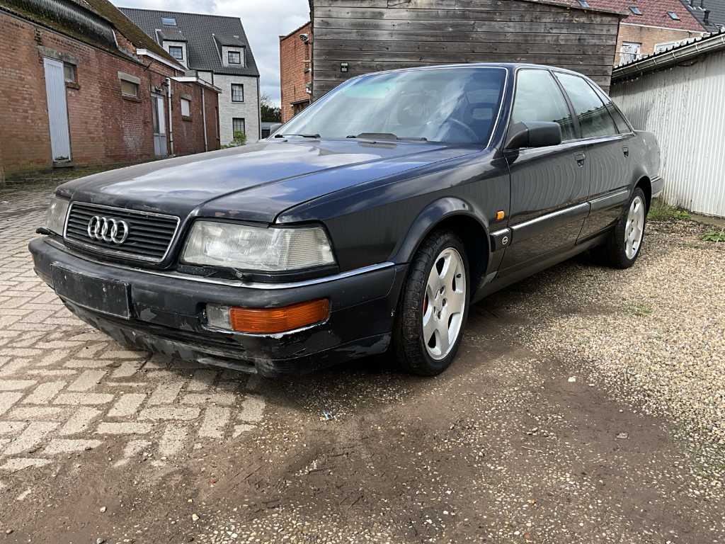 Audi V8 - 1990
