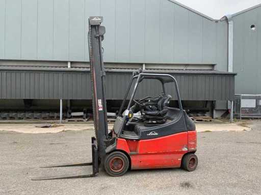 2008 LINDE E30/03/600 Gabelstapler