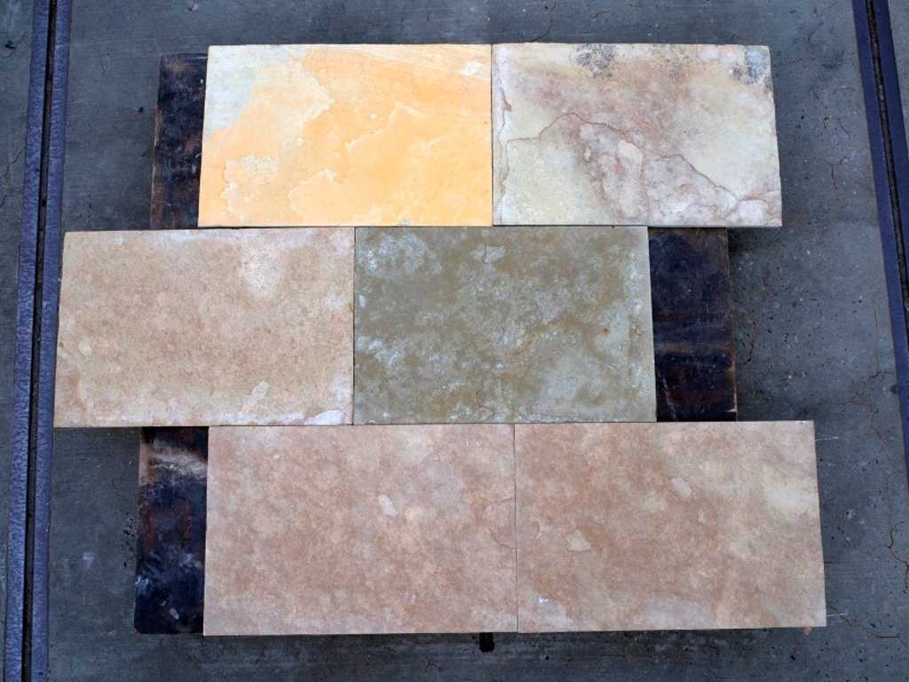 Natural stone tiles 26,8m²
