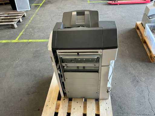 Ricoh SR3100 Imprimant? suplimentar? de finisare a bro?urilor