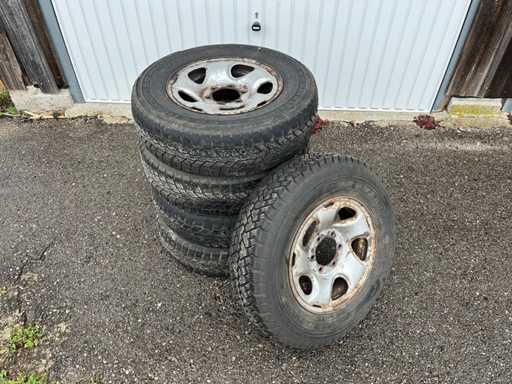 Toyota - Hilux Winterreifen - Car tyre