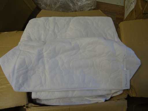 Essentials - Cushion cover (50x)