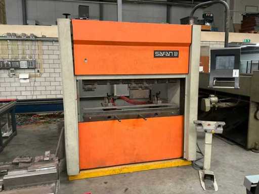 Frein à pression CNC Safan SMK 32-1600 1995