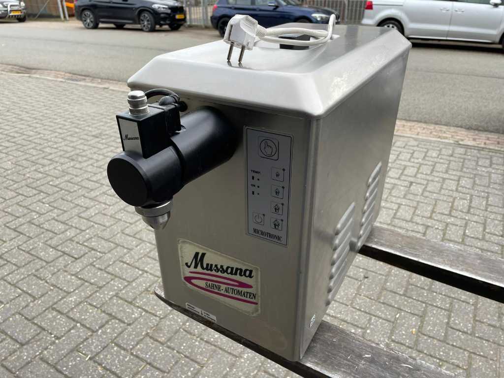 Mussana Refrigerated Cup Friscream Machine