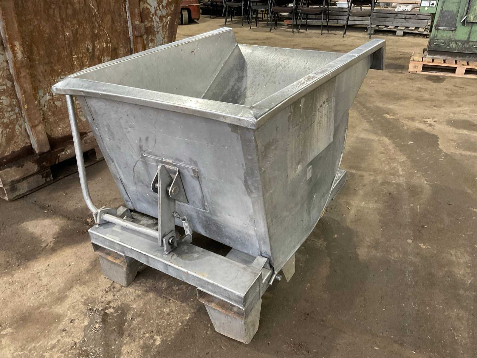 Mobile Stainless Steel Tipping Bucket