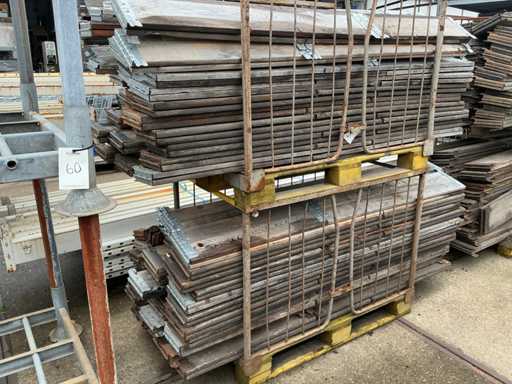 Telaio pallet del lotto inclusa la guida ai passaggi