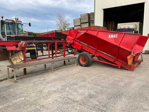 Trémie de réception Amac avec tapis roulant et table de tri