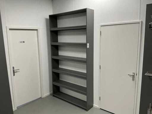 Holzaufbewahrungsschrank